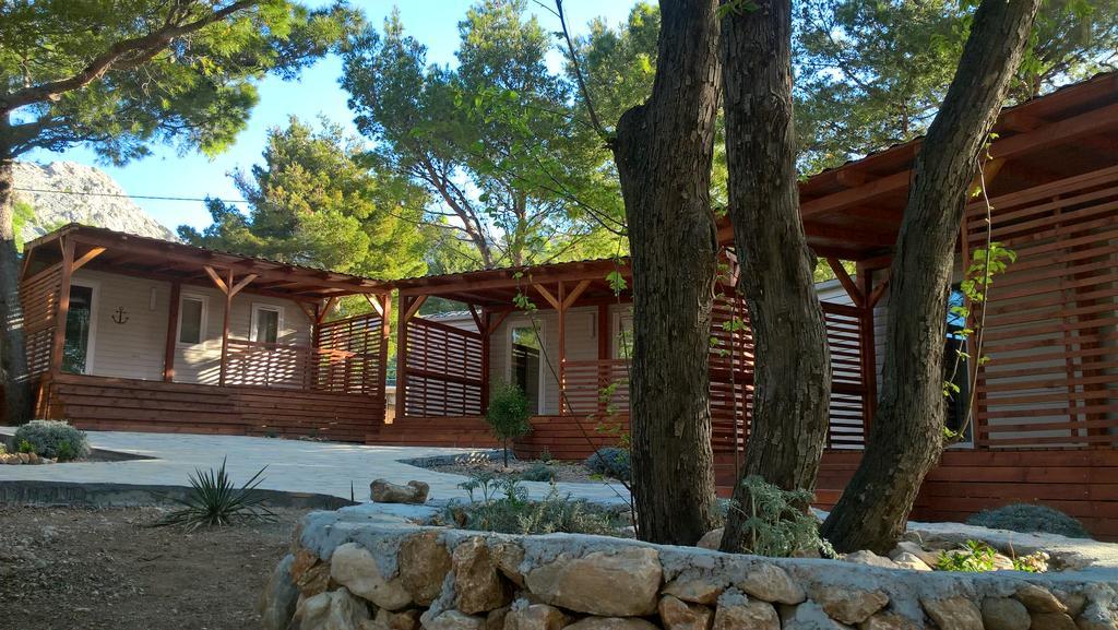 Mobile Home Navis Starigrad Paklenica Exterior foto